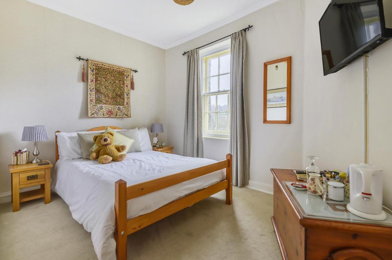 Roscrea Bed & Breakfast Bodmin Extérieur photo