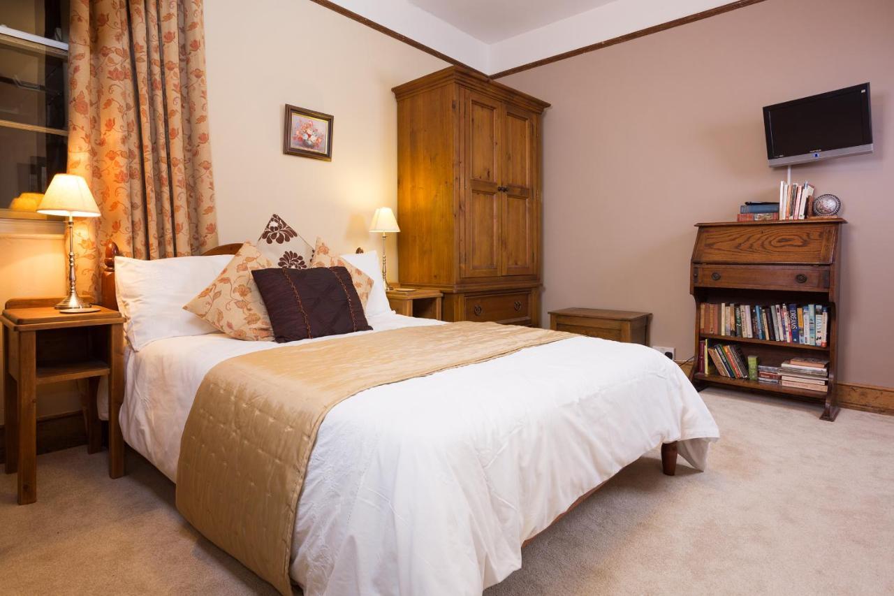 Roscrea Bed & Breakfast Bodmin Extérieur photo